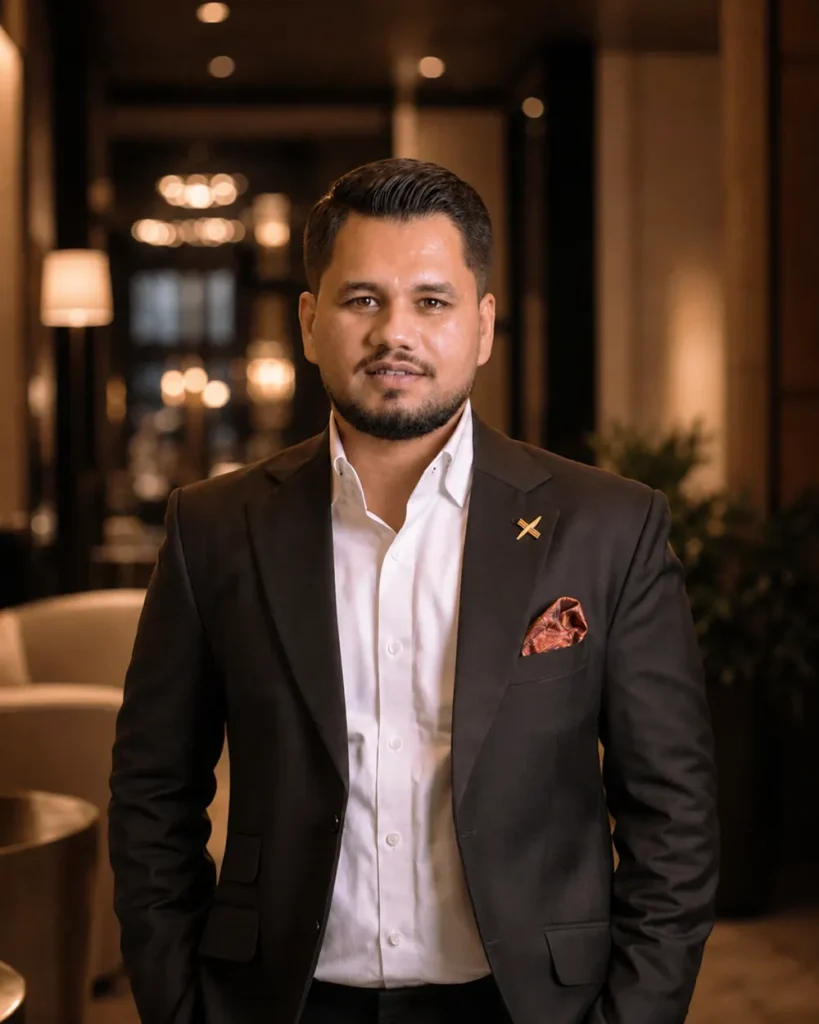 Tanveer Khan, Senior Portfolio Manager